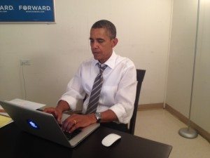 President Barack Obama posted this photo on Reddit to verify he was hosting the AMA.(Photo courtesy of Twitter)