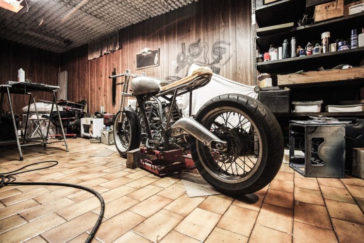 4 Reasons to Build Your Own Motorcycle RIZZARR