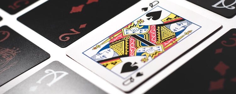 Online Poker Vs. Poker In A Casino 