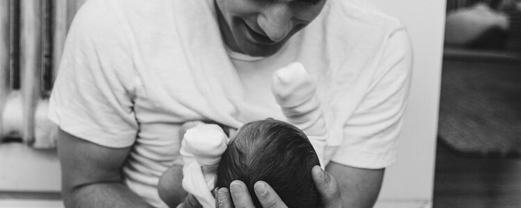 New Dads Can Get the Baby Blues, Too.