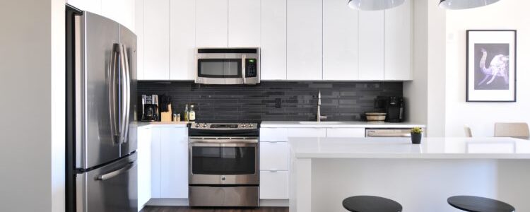 6 Kitchen Cabinet Lighting Ideas to Give Your Kitchen a Glow-up