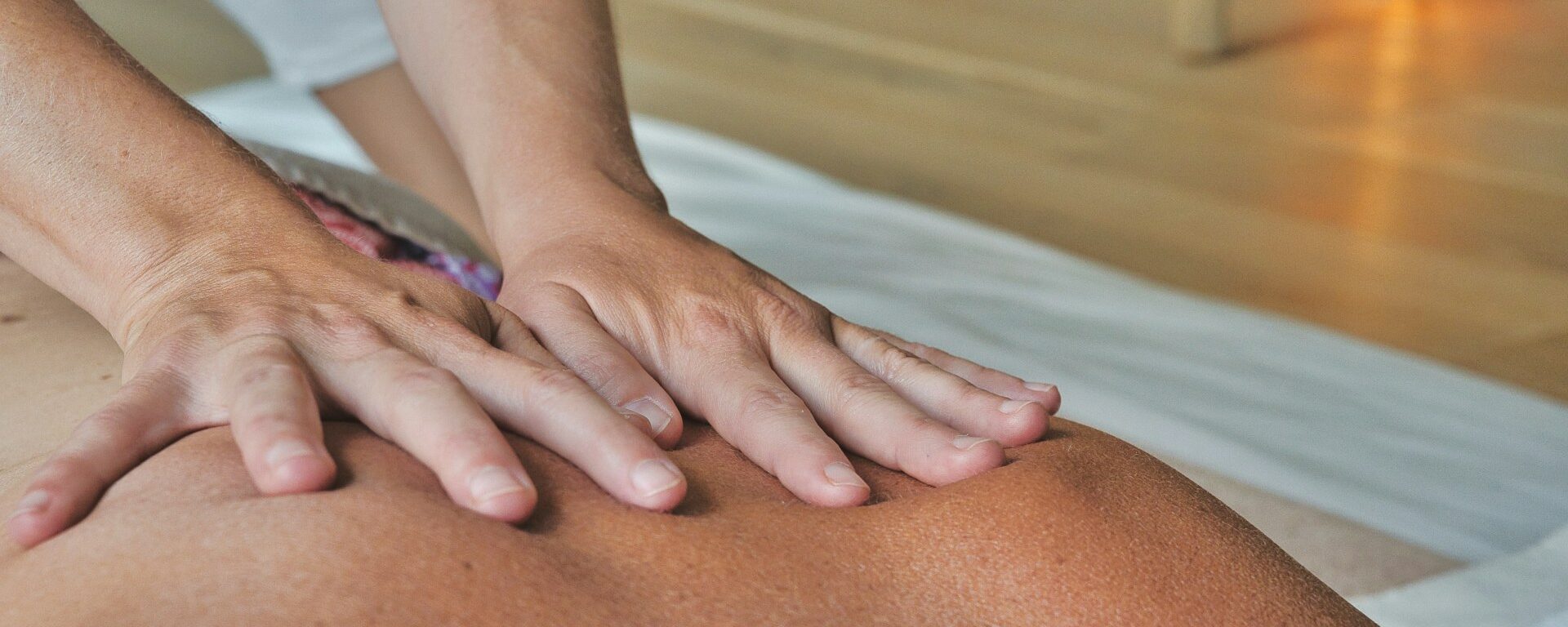 Need A Massage? Learn How To Give One To Yourself And Your Loved Ones