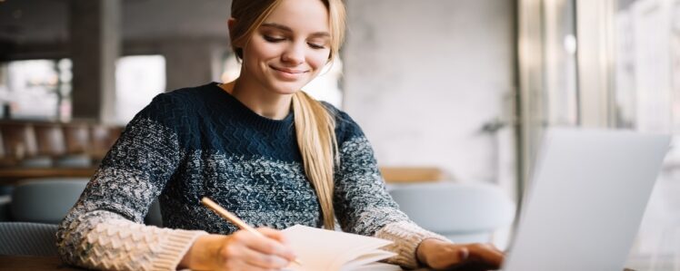 Why Choosing Essay Writing Services is a Smart Move for Your Academic Journey