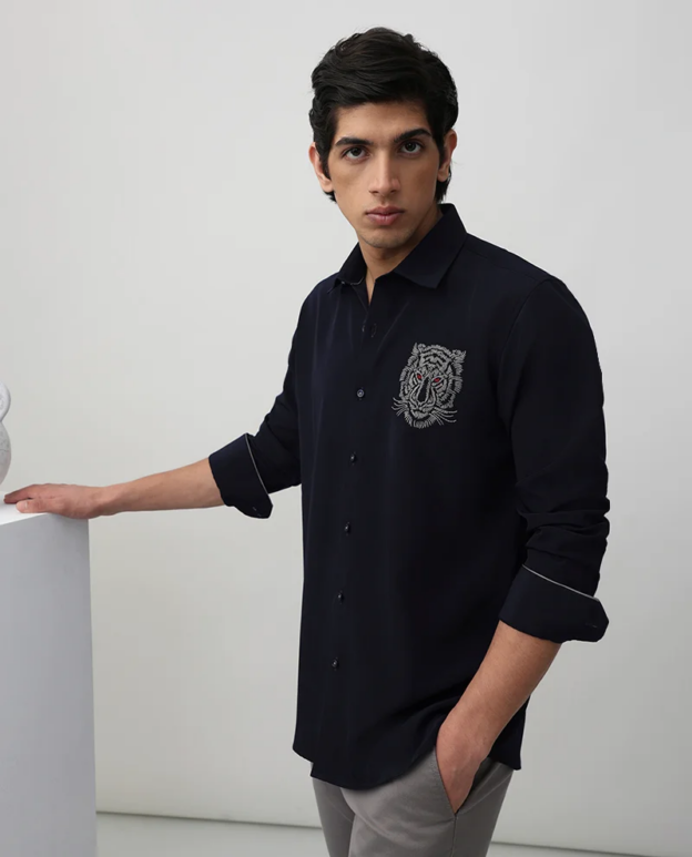 Men’s embroidered shirts