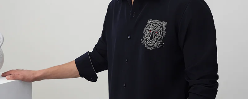 Why Men’s Embroidered Shirts Are the Latest Fashion Trend